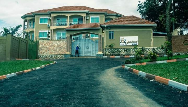 Chelsea Vacation Rentals – Joz Apartments