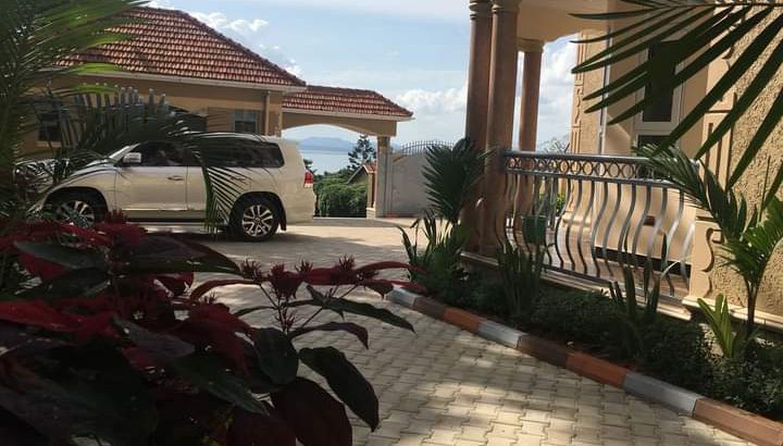 Chelsea Vacation Rentals – Joz Apartments