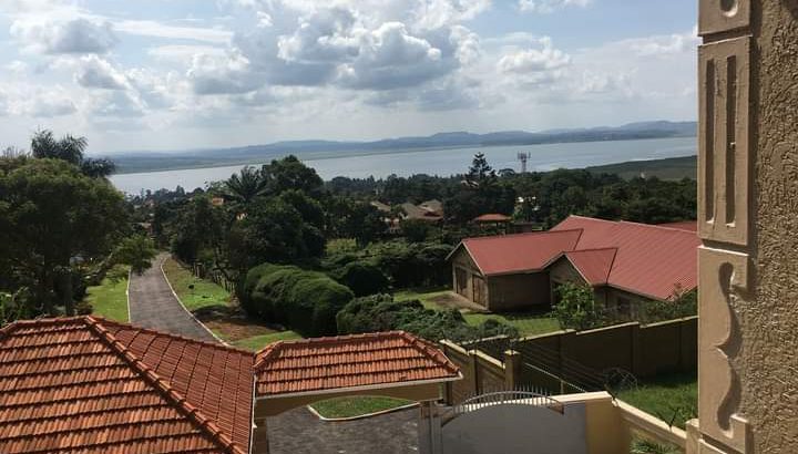 Chelsea Vacation Rentals – Joz Apartments