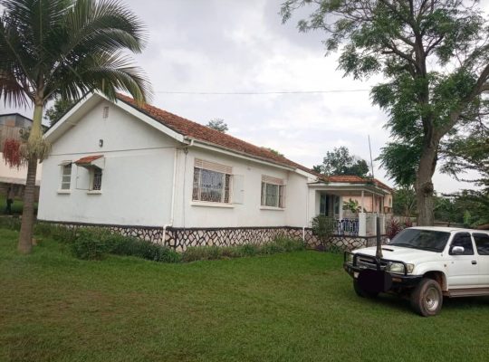 House For Sale – Luzira