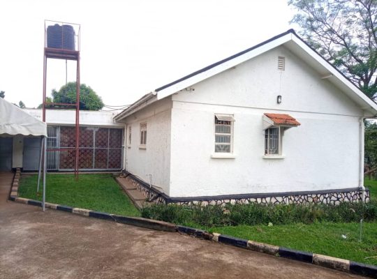 House For Sale – Luzira