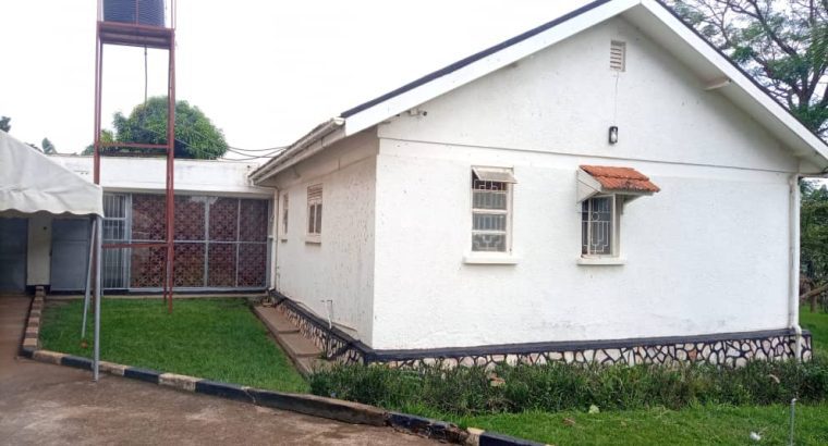 House For Sale – Luzira