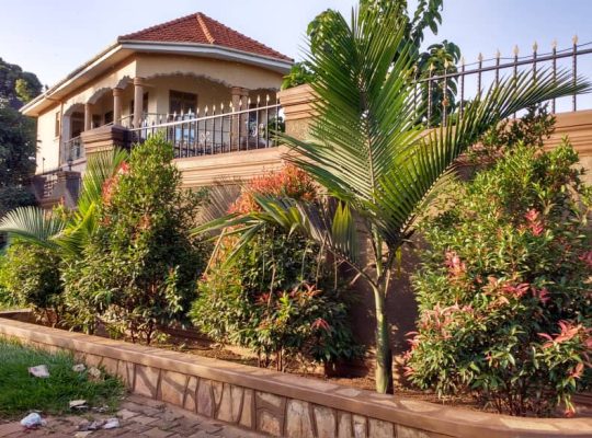 House For Sale – Entebbe