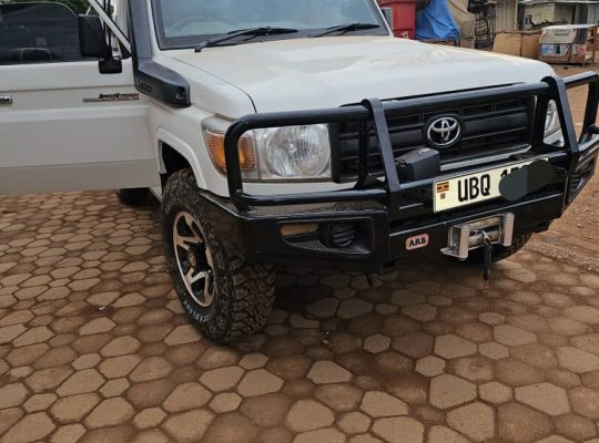 Toyota Land Cruiser Hard Top