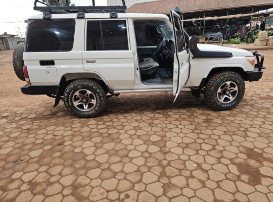 Toyota Land Cruiser Hard Top