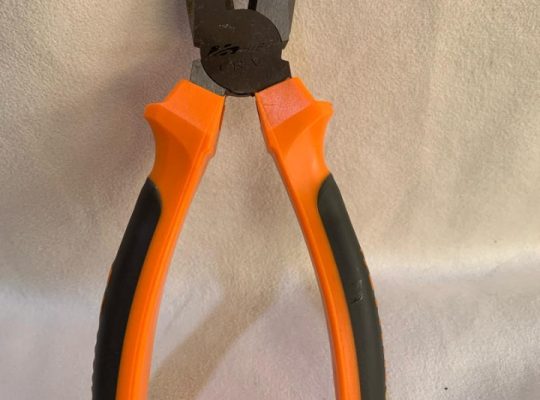 Pliers