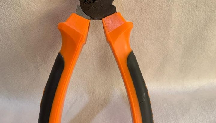 Pliers