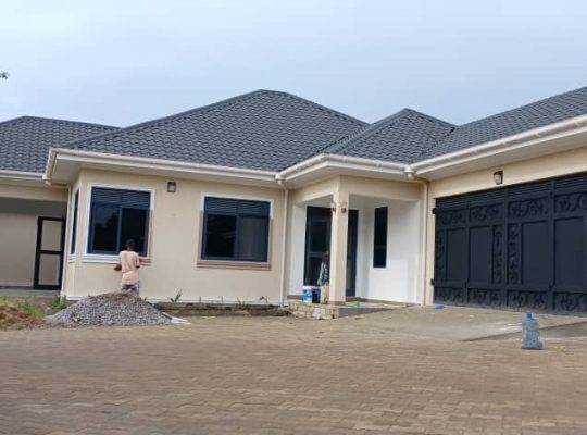 House For Sale – Namulanda