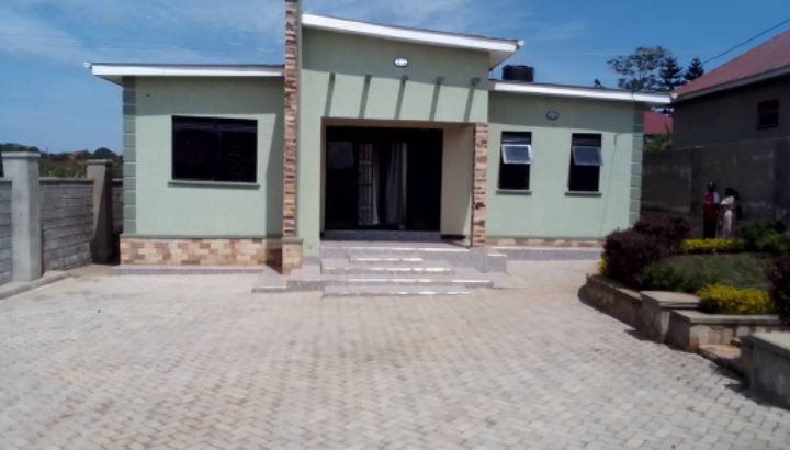 House For Sale – Kawuku