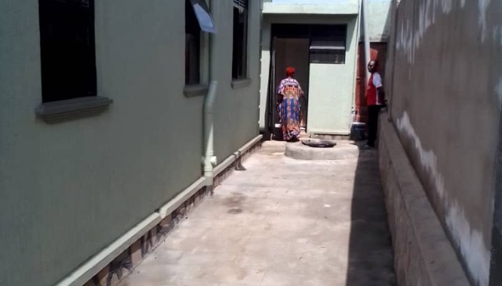 House For Sale – Kawuku