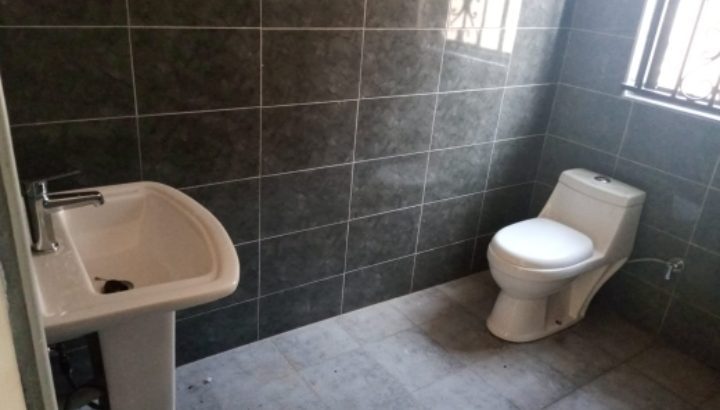 House For Sale – Kawuku