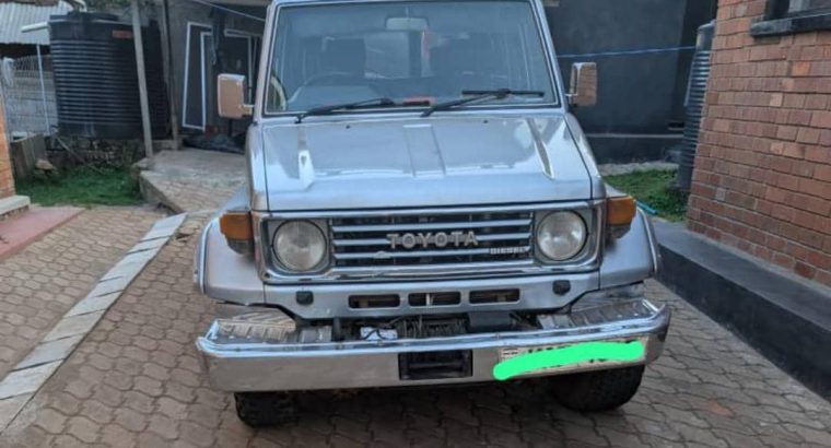 Toyota Land Cruiser Hard Top