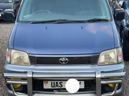 Toyota Noah