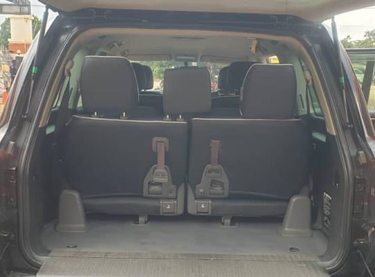 Toyota Land Cruiser V8